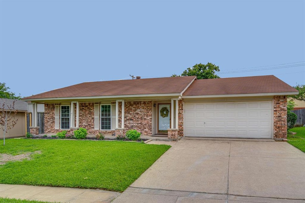 700 Spring Forest Dr, Bedford, TX 76021 - photo 1