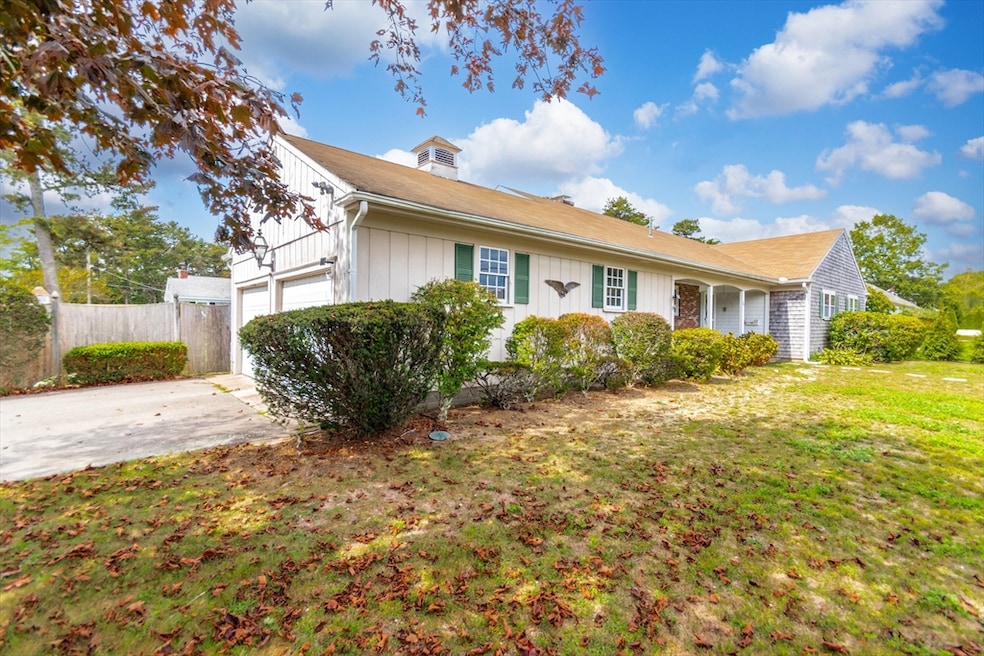 76 Captain Chase Rd, South Yarmouth, MA 02664 - photo 1