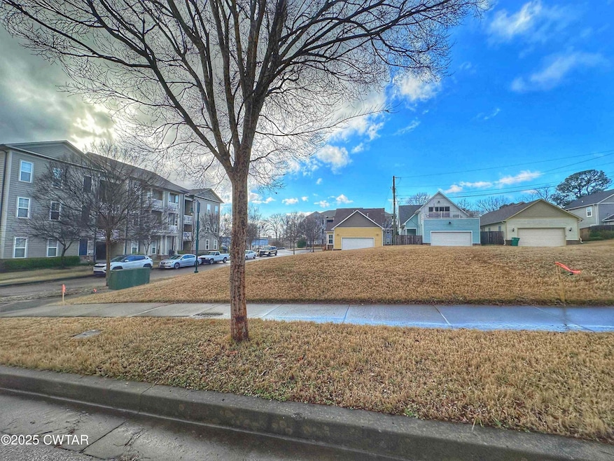 151 Union Ave, Jackson, TN 38301 - photo 1