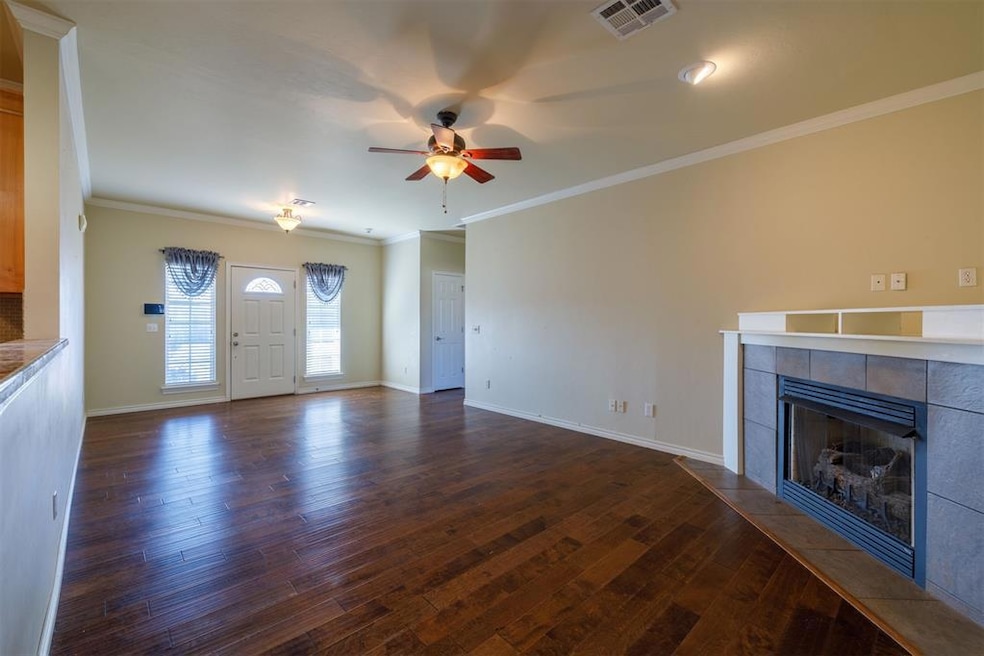 1916 Rain Tree Dr, Shawnee, OK 74804 - photo 1