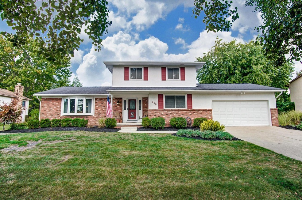 808 Riva Ridge Blvd.