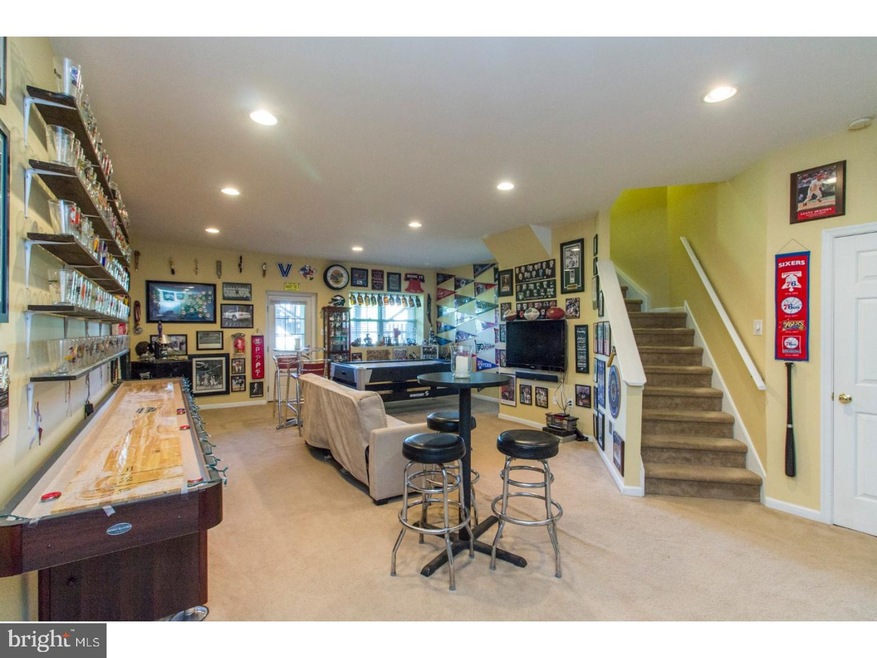 1221 Pin Oak Dr, Perkiomenville, PA 18074 - photo 1