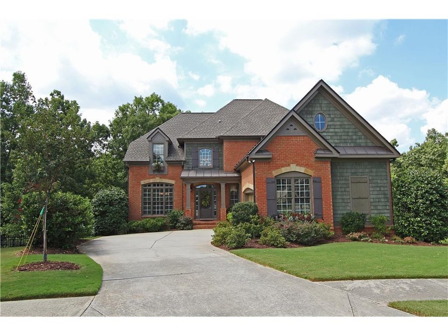 Beautiful traditional home!