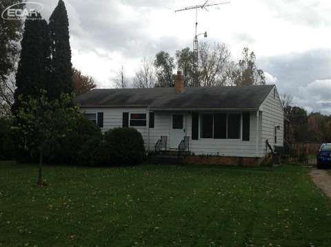 12490 E Burt, Birch Run, MI 48415 - photo 1