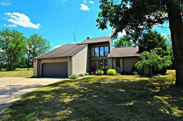 8152 N Elms Rd, Flushing, MI 48433 - photo 1