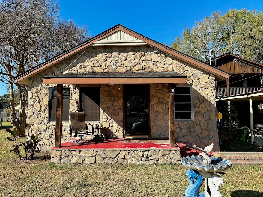 2222 N Washington Ave, Pearland, TX 77581 - photo 1