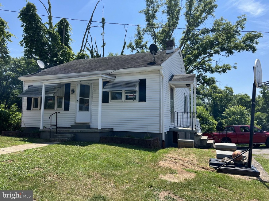 11403 Tedrick Dr, Big Pool, MD 21711 - photo 1