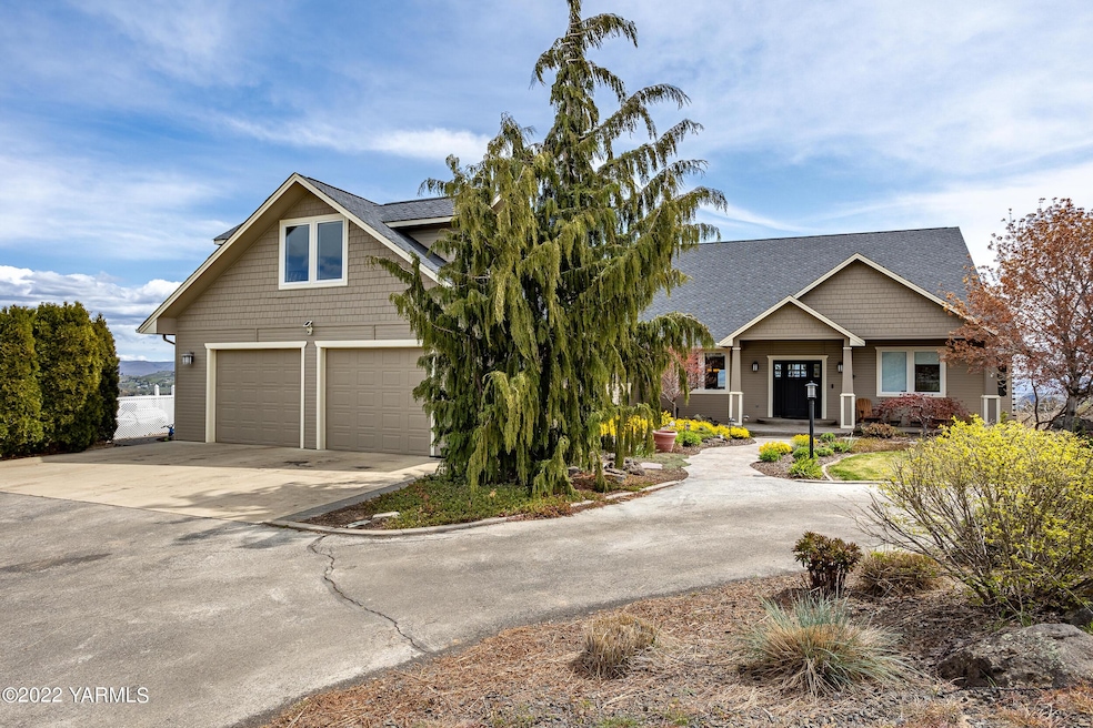 1 703 Shannon Rd