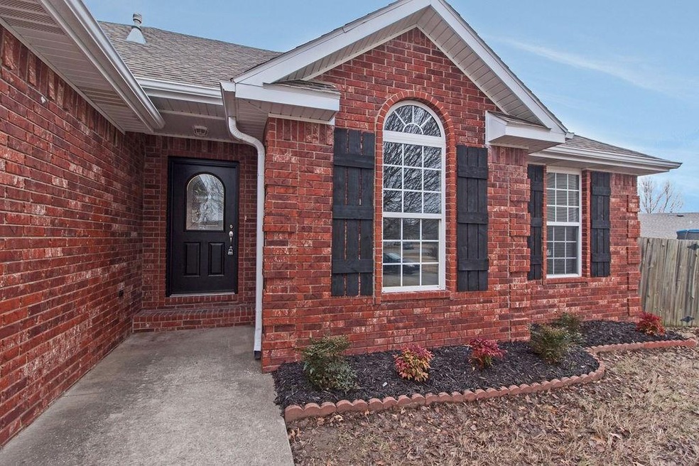 706 Aspen Place, Prairie Grove, AR 72753 - photo 1