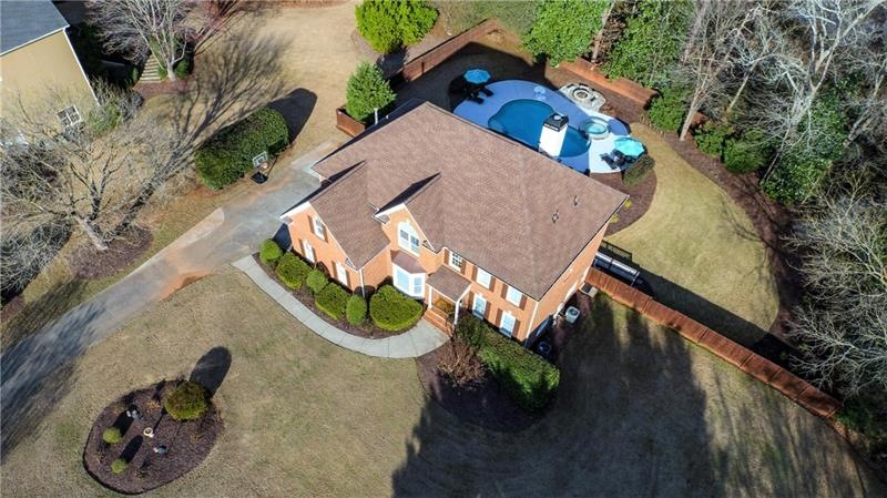 6BR 5BA custom executive home