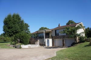 2146 Hawkins Rd, Harrison, AR 72601 - photo 1