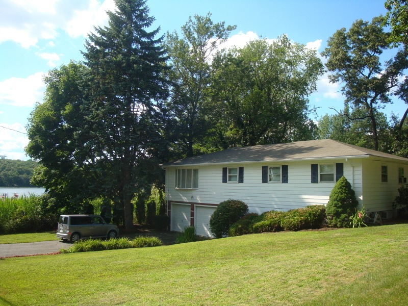 34 Yacht Club Dr, Lake Hopatcong, NJ 07849 - photo 1