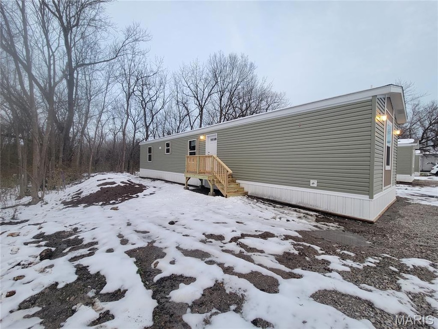 211 Main St, Truxton, MO 63381 - photo 1