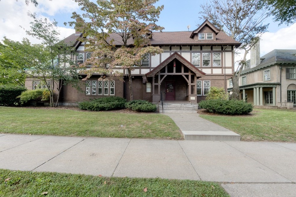 84 William St, Worcester, MA 01609 - photo 1