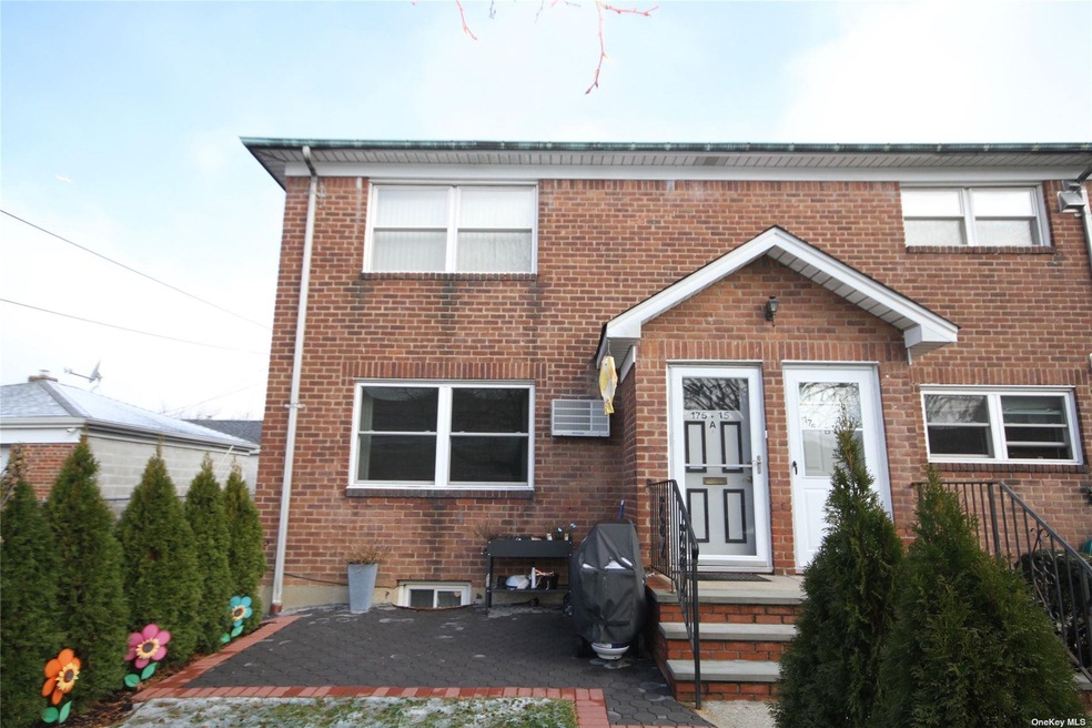 175-15 Booth Memorial Ave unit A, Fresh Meadows, NY 11365 - photo 1