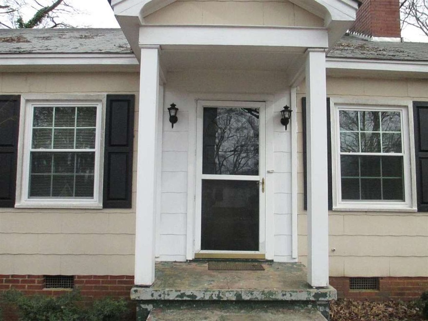 217 S Elm St, Pendleton, SC 29670 - photo 1