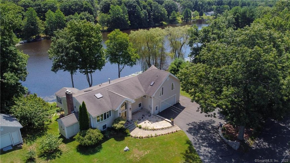 991 Hoop Pole Rd, Guilford, CT 06437 - photo 1