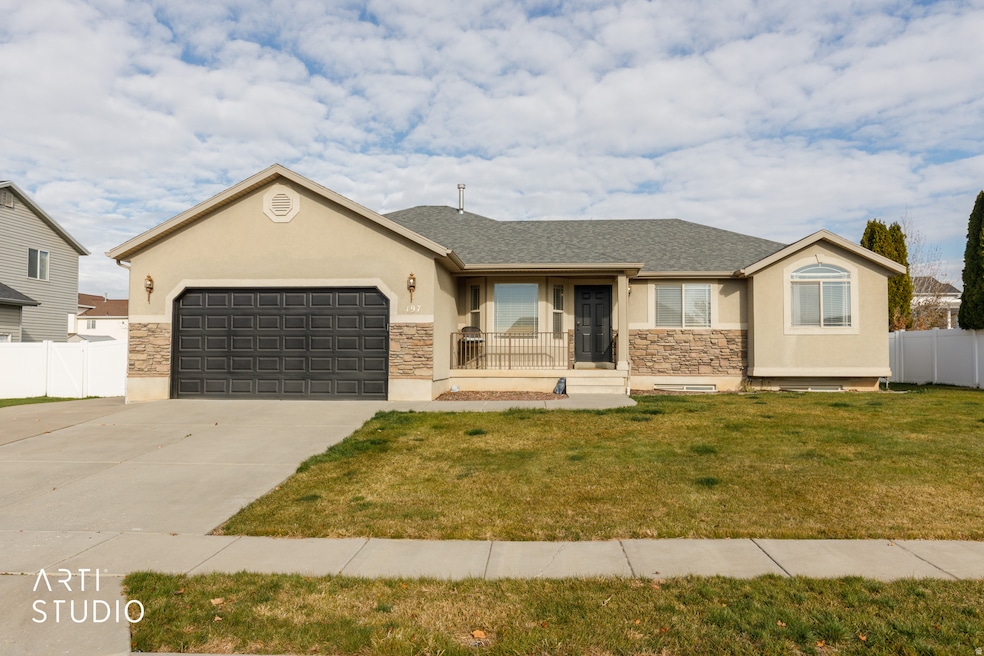 197 E 2225 S, Clearfield, UT 84015 - photo 1