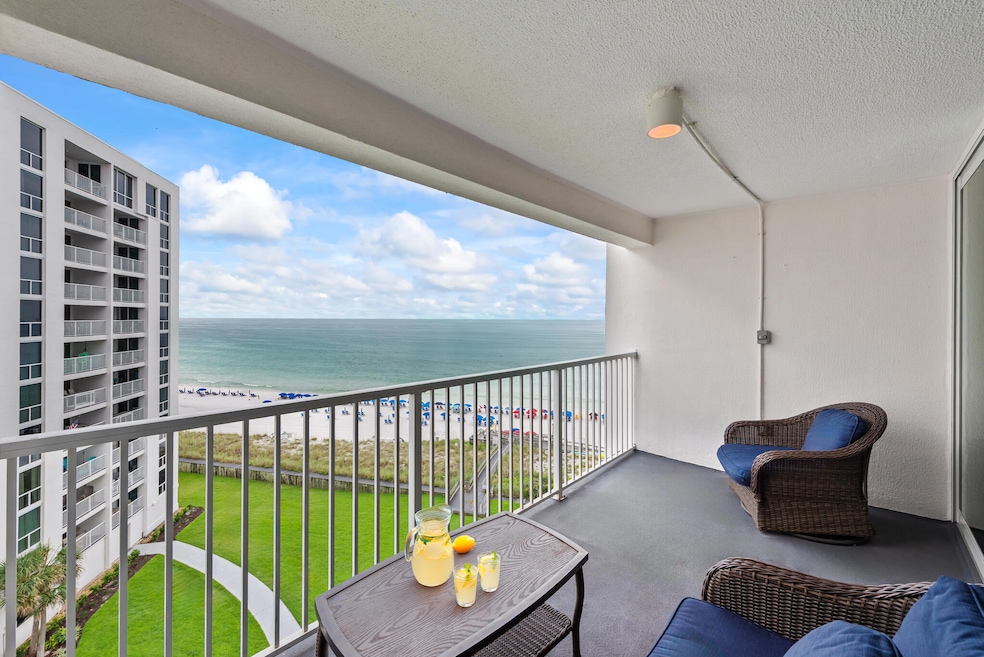 Shoreline Towers 2082-34