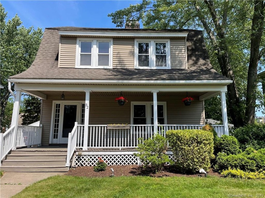 32 Quaker Ln N, West Hartford, CT 06119 - photo 1