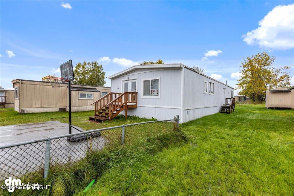 22-Back_Exterior_IMG_8839_SSW