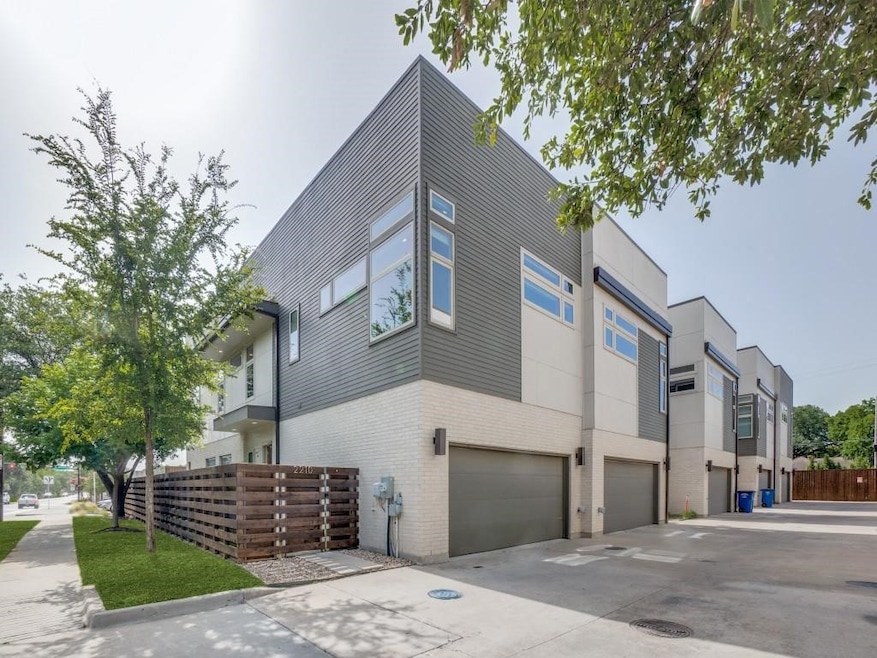 2210 Lola Ct, Dallas, TX 75206 - photo 1