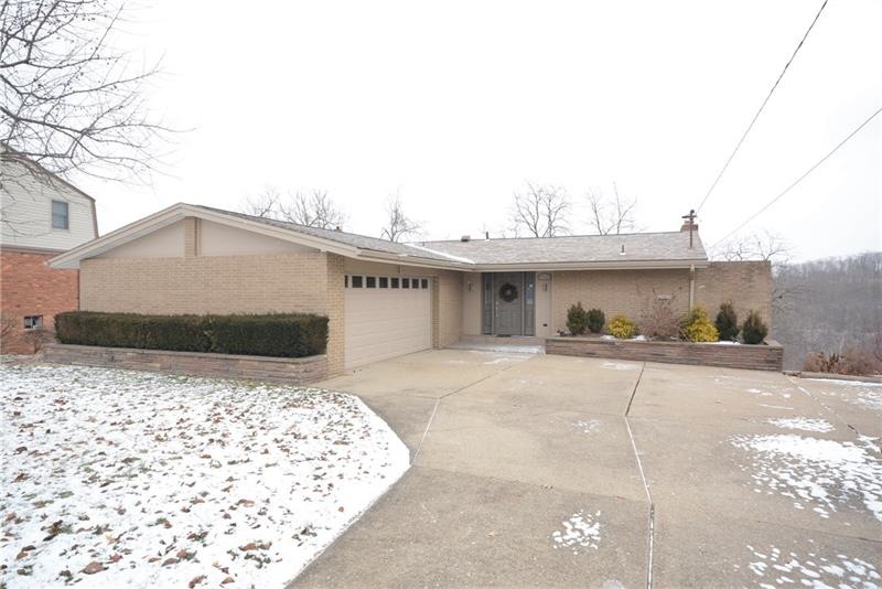 Custom-designed contemporary with beautiful update