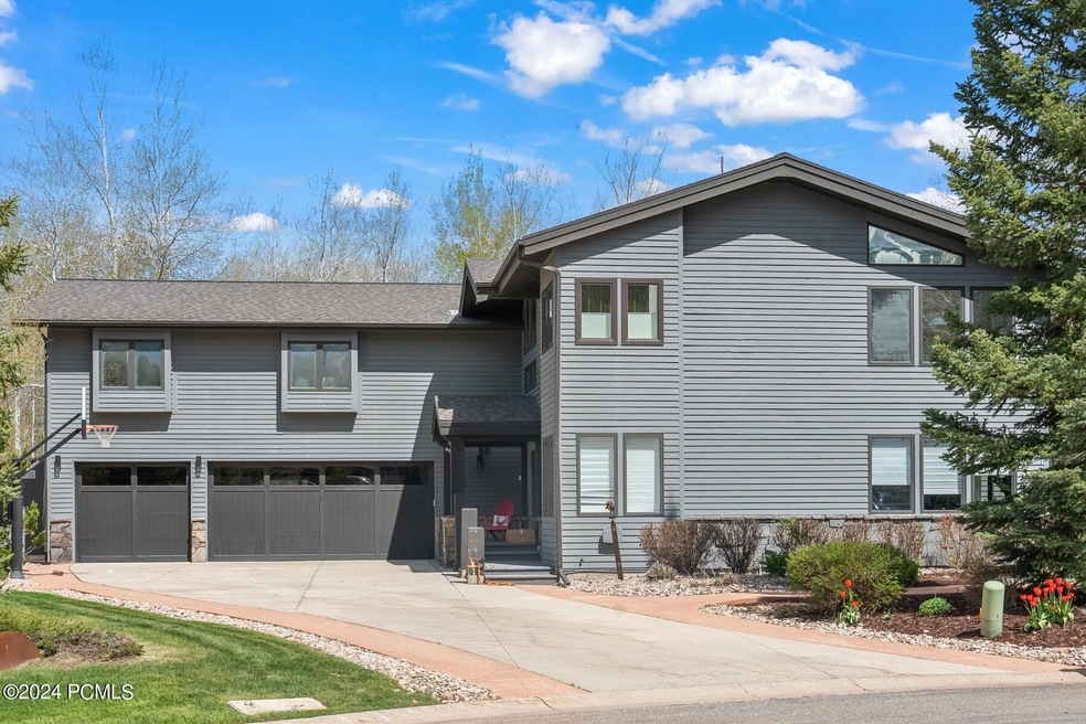 0_Exterior_1800x1200_4126854