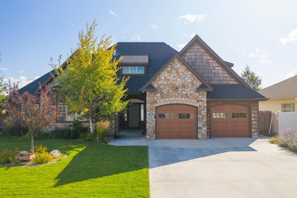 3632 Maple Leaf Ave, Cody, WY 82414 - photo 1