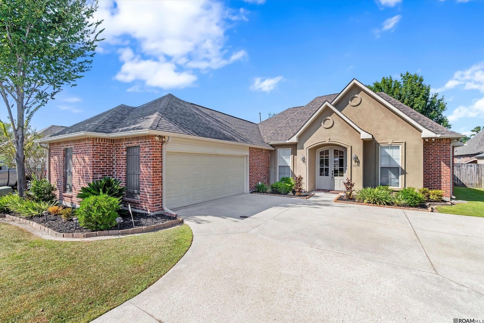 1514 E Tiffani Ave, Gonzales, LA 70737 - photo 1