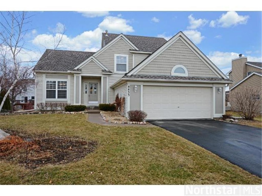 Wonderfully updated home in Wicklow Meadows! Withi