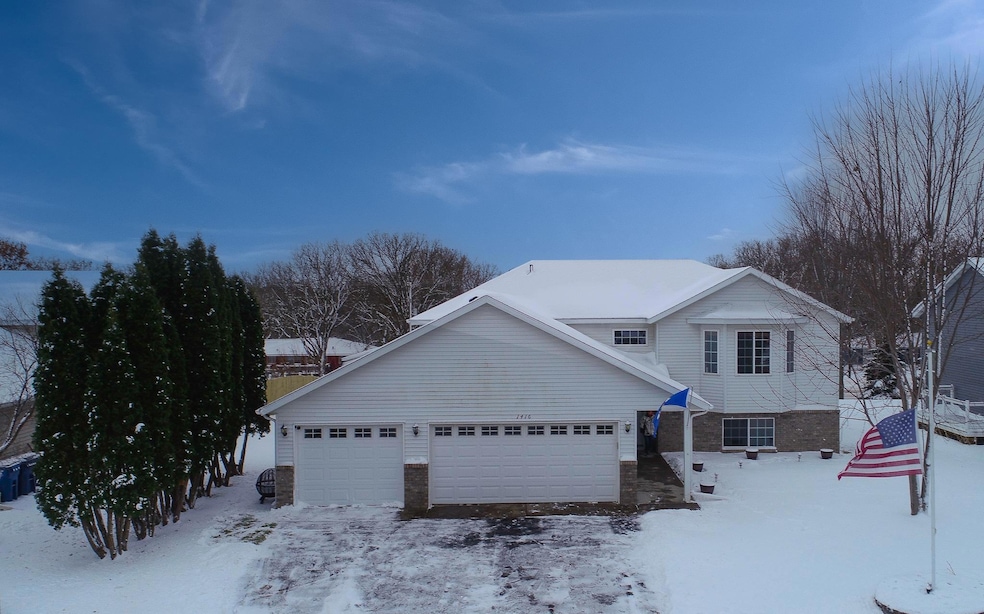 1416 Hillside Ct, Sauk Rapids, MN 56379 - photo 1