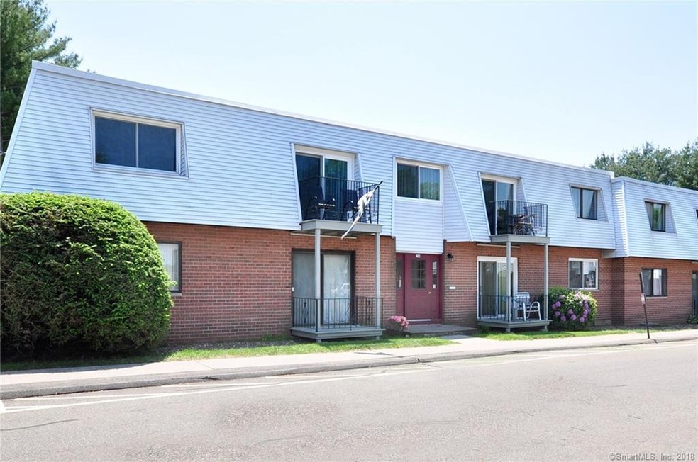 254 Richard St unit 3, Newington, CT 06111 - photo 1