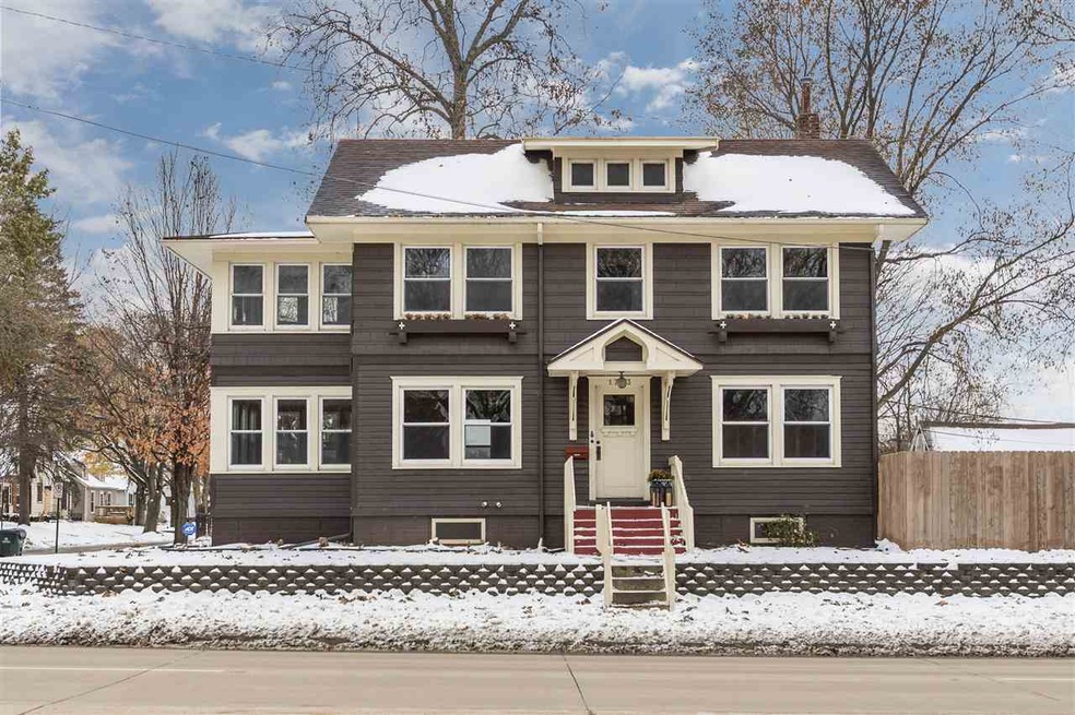 1703 1st Ave SW, Cedar Rapids, IA 52405 - photo 1