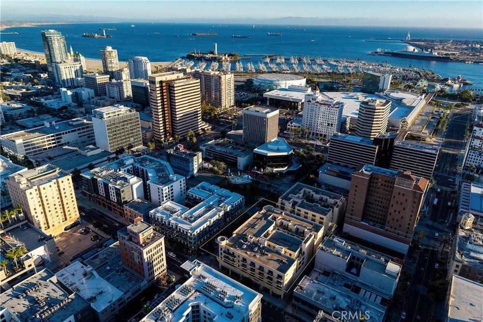 For Sale $560,000 • Co-Listing Agent