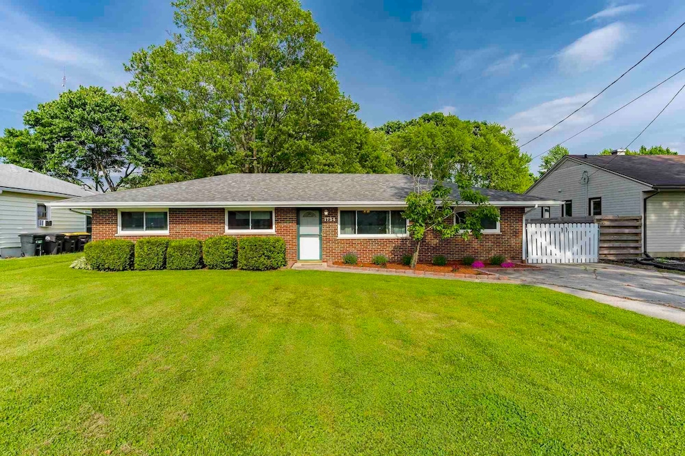 1734 Olladale Dr, Fort Wayne, IN 46808 - photo 1