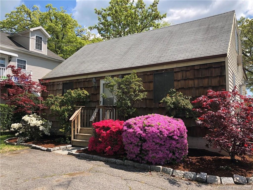 186 Seaside Ave unit 1, Stamford, CT 06902 - photo 1