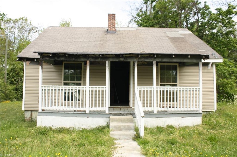 1211 Furlough Ave, High Point, NC 27260 - photo 1