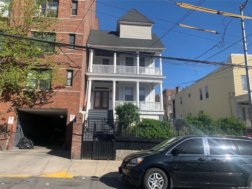 2662 Bainbridge Ave, Bronx, NY 10458 - photo 1