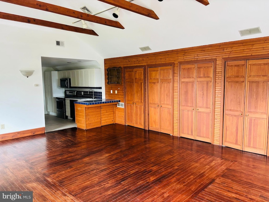 For Rent $2,075/month