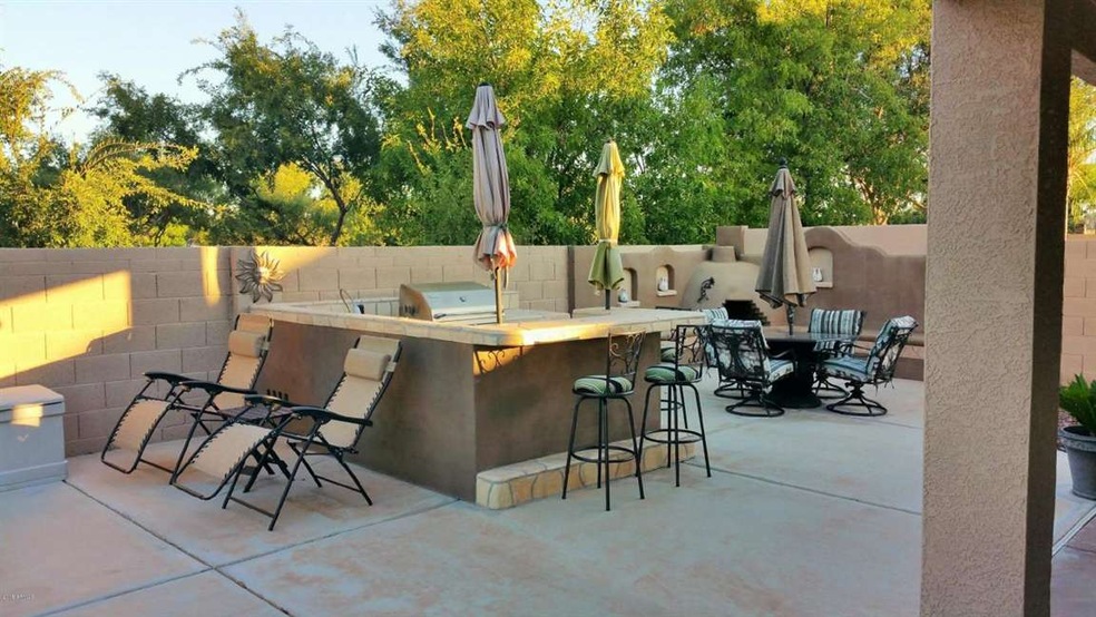 Backyard  Entertainment