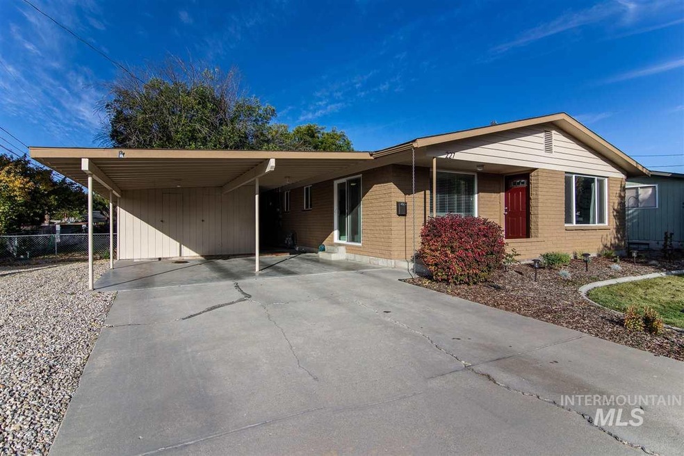 227 Meyer Ave, Nampa, ID 83686 - photo 1