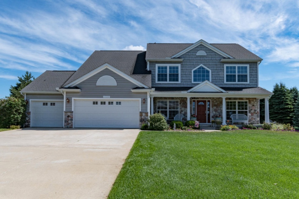 Saddle Ridge Court-40
