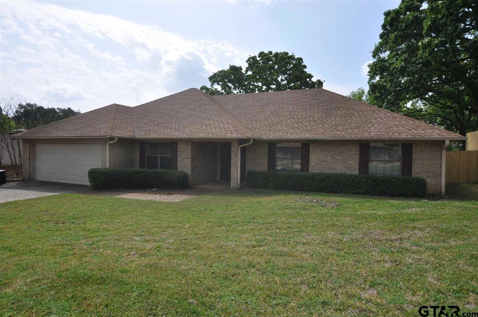 2105 2105 Kensington Dr, Tyler, TX 75703 - photo 1