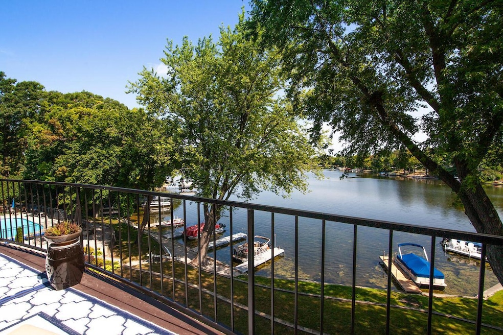 320 E Pleasant Unit 30500019