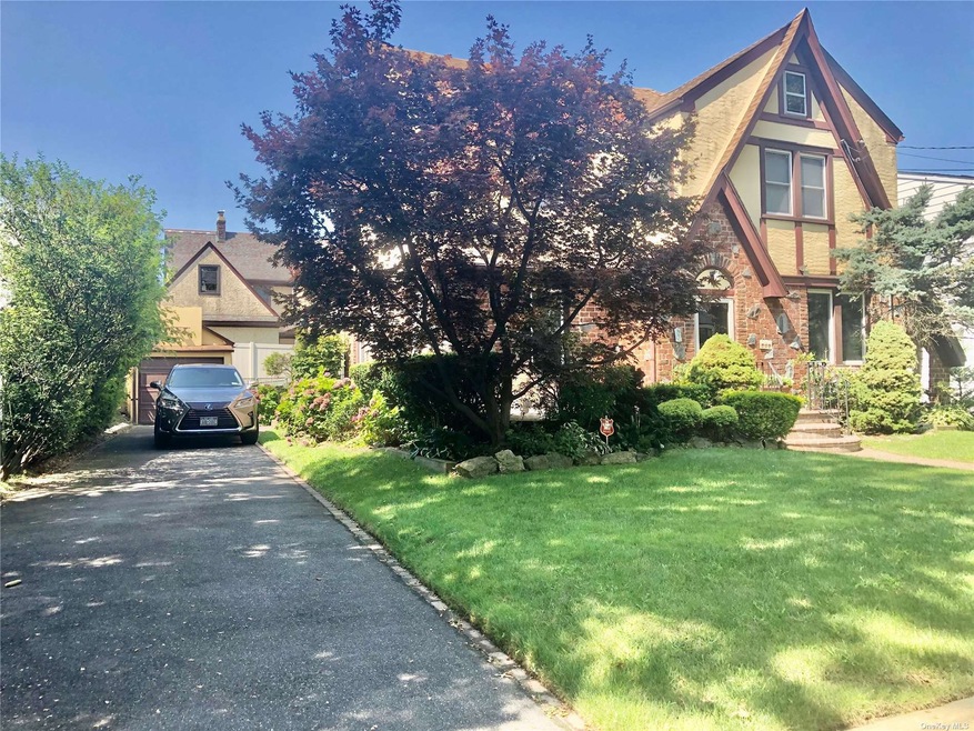 23 Derby Ave, Cedarhurst, NY 11516 - photo 1