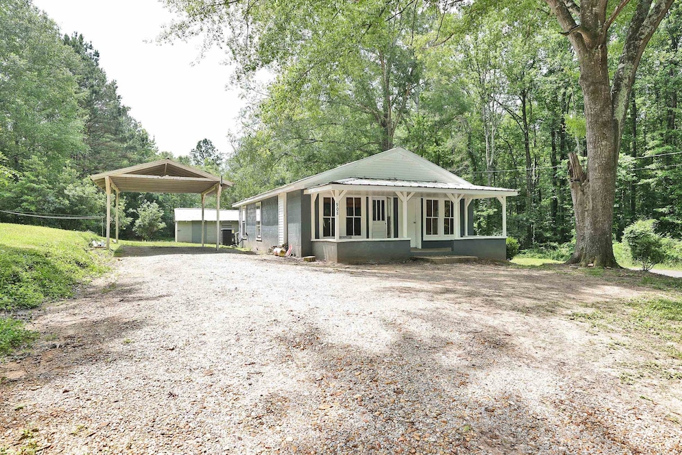 908 Gober Dr, Red Bay, AL 35582 - photo 1