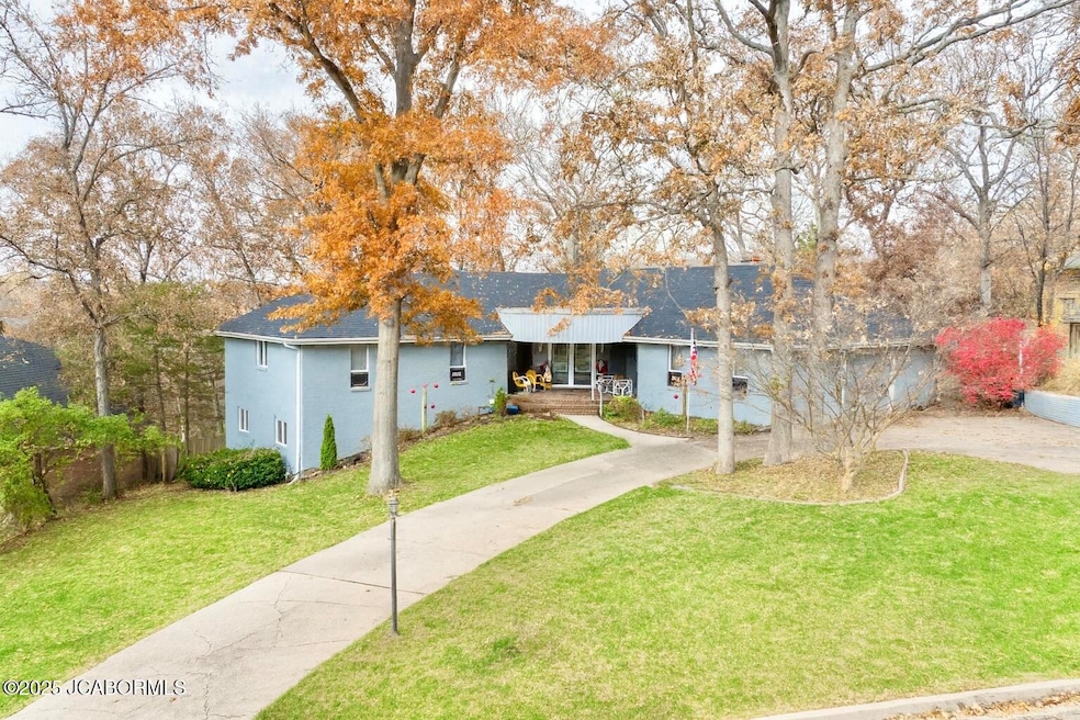 2012 Tower Dr, Jefferson City, MO 65109 - photo 1