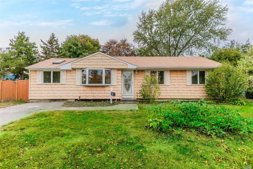 3116 Devon Ave, Medford, NY 11763 - photo 1