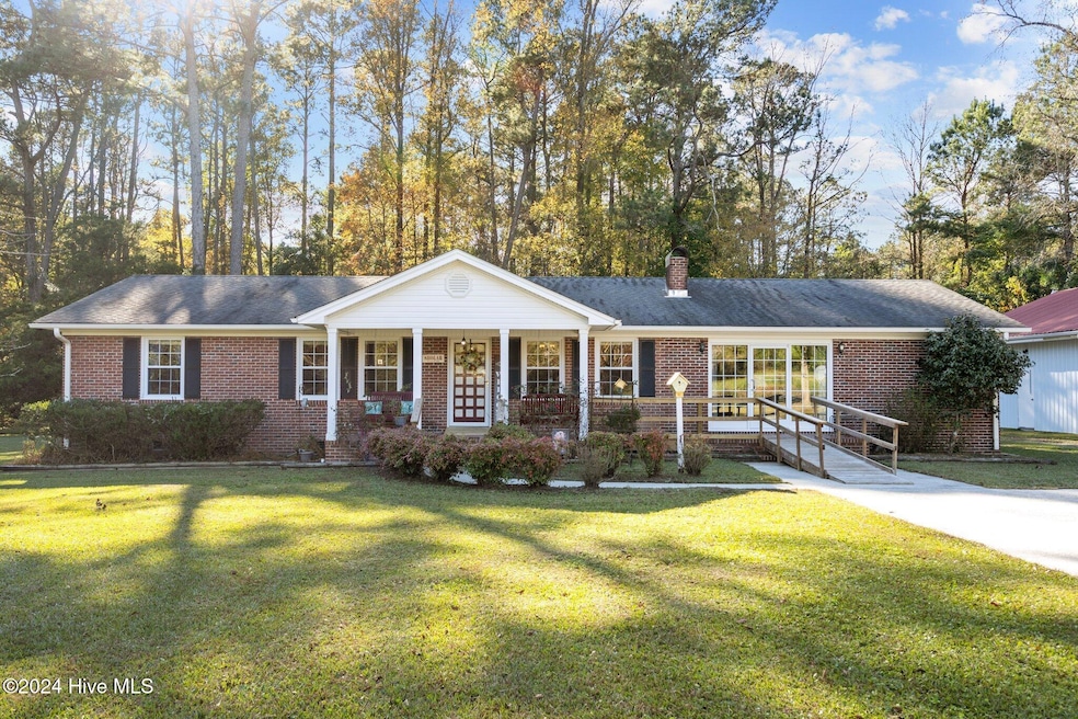386 Batchelor Bay Road